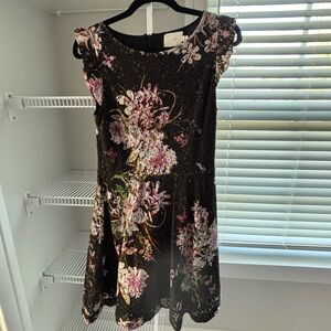 Elegant Floral Lace Mini Dress - Black and Pink